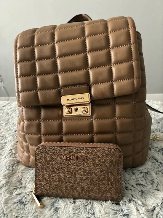 Michael Kors, backpack and wallet set