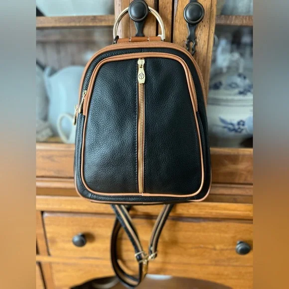 NWT Valentina Black/Tan Leather Backpack Handbag Made in Italy Luxury Sporty