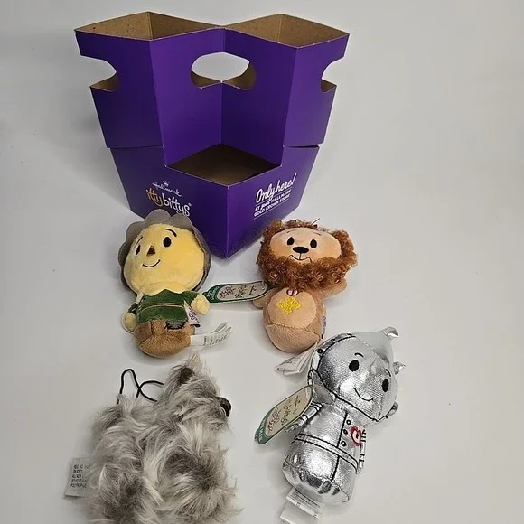 Hallmark Itty Bittys Wizard Of Oz Dorothy‎ Scarecrow Lion Tinman Toto