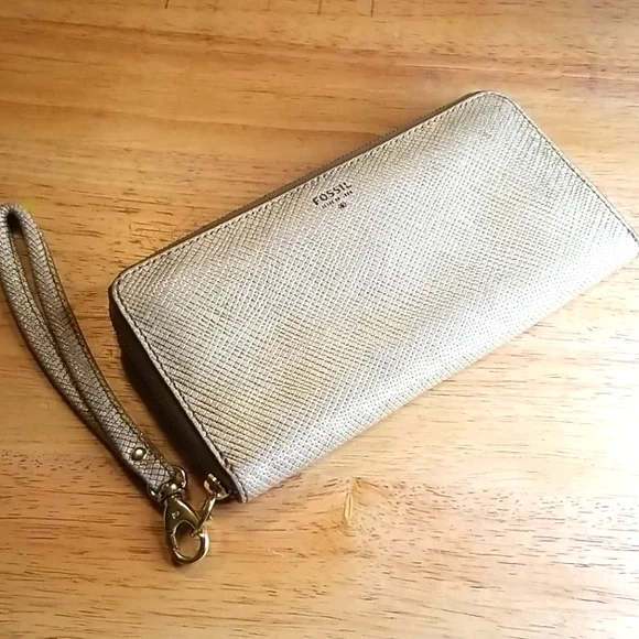 Fossil Wristlet Clutch Genuine Leather Retro Y2K Wallet Collectible