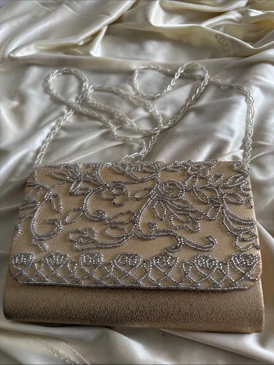 Le Regate Gols Beaded Shoulder or Clutch Purse