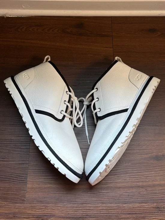 UGG Neumel Leather Chukka Boot