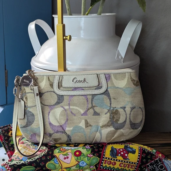 Coach Signature Canvas Wristlet in Neutral Multicolor