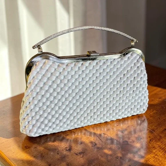 Vintage White Bubble Texture Clutch Bag Vinyl Retro Mod 50s 60s Hardside Purse