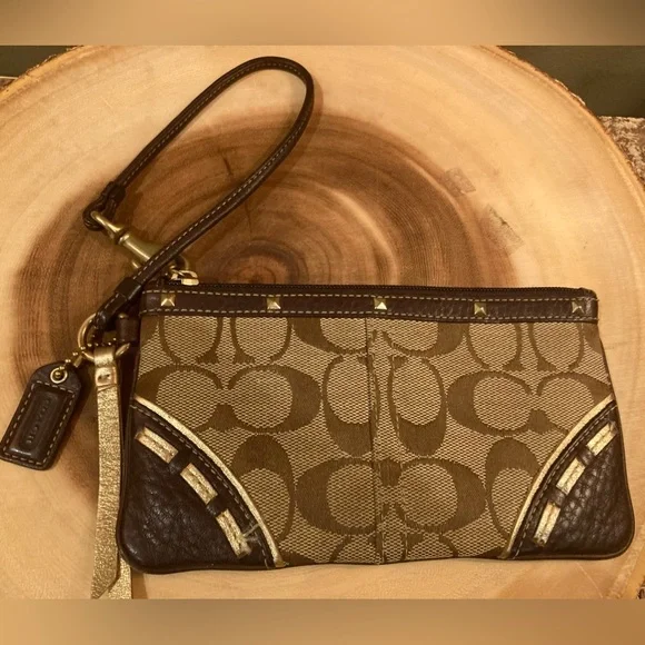 ￼Coach Metallic‎ Gold & Studded Brown ￼leather ￼Signature Wristlet Wallet￼ Rare