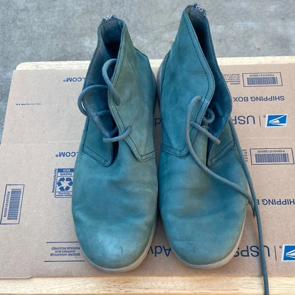 Men’s UGG green Teal Leather Ankle Boots size 14