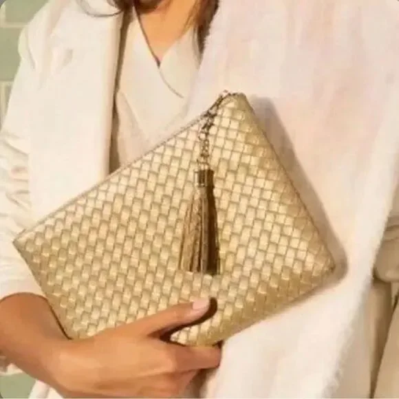 NWT VIRGINIA WOLF Mimi Curateur Clutch - Gold Vegan Metallic Leather‎