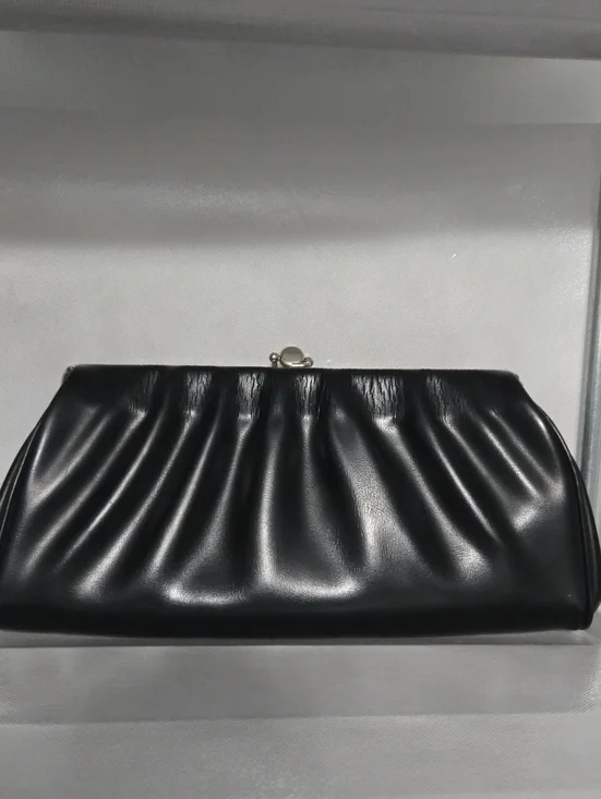 Garey Vintage Soft Gathered Frame Clutch in Black H6xW13x1