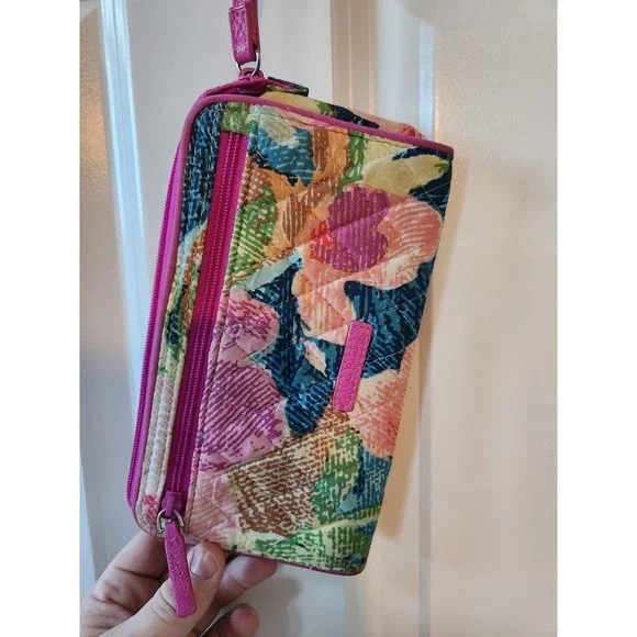 Vera Bradley Superbloom Front Zip Wristlet