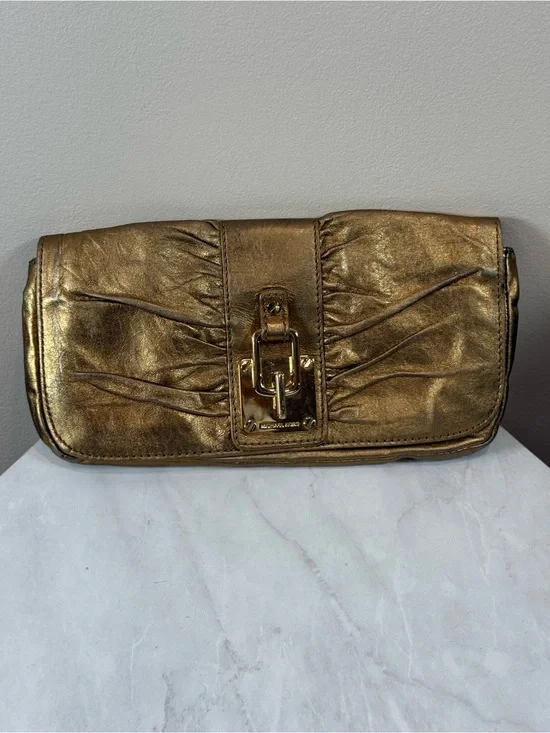 🔥Michael Kors Metallic Gold Leather Clutch with Gold Hardware EC🔥