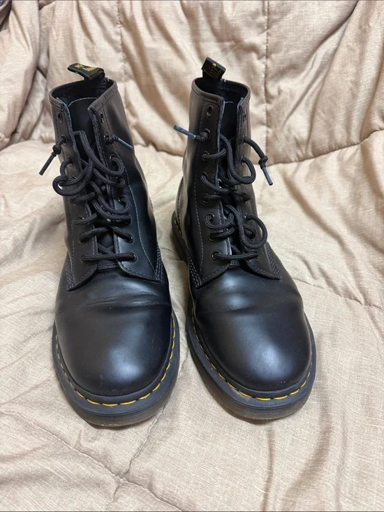 Dr. Martens Black Leather Lace-Up Boots 1460 Combat Boots Mens 11