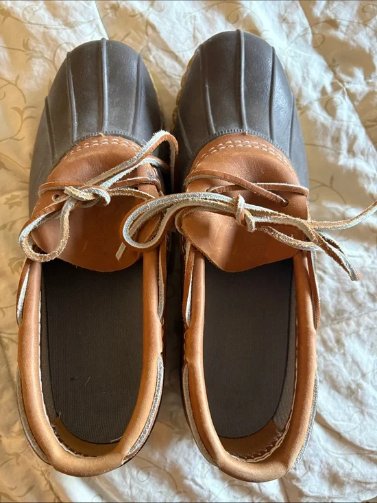 Woman’s‎ size 9