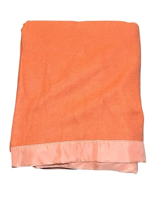 Satin Trim Acrylic Soft Orange Blanket 89X74 Vintage