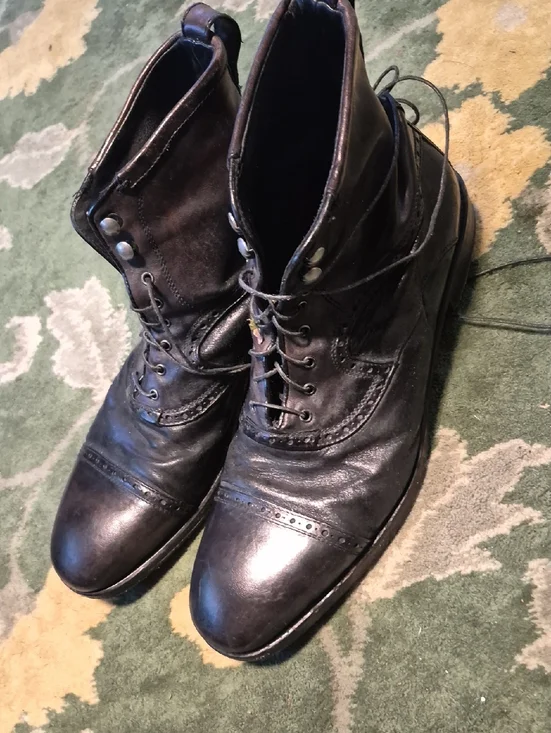 Men's Black Leather Lace-Up Cap-Toe Boots