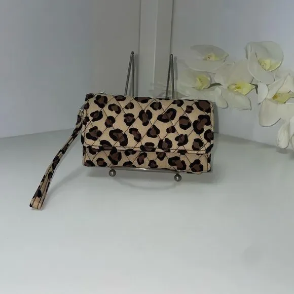 Vera Bradley RFID Smartphone Wristlet Tan and Black Leopard