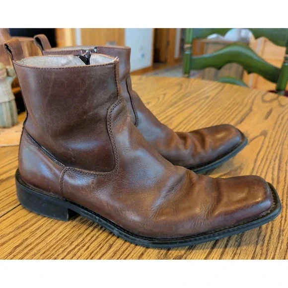 Kenneth Cole New York Micro Wave Brown Leather Size 9M Boots Square Toe