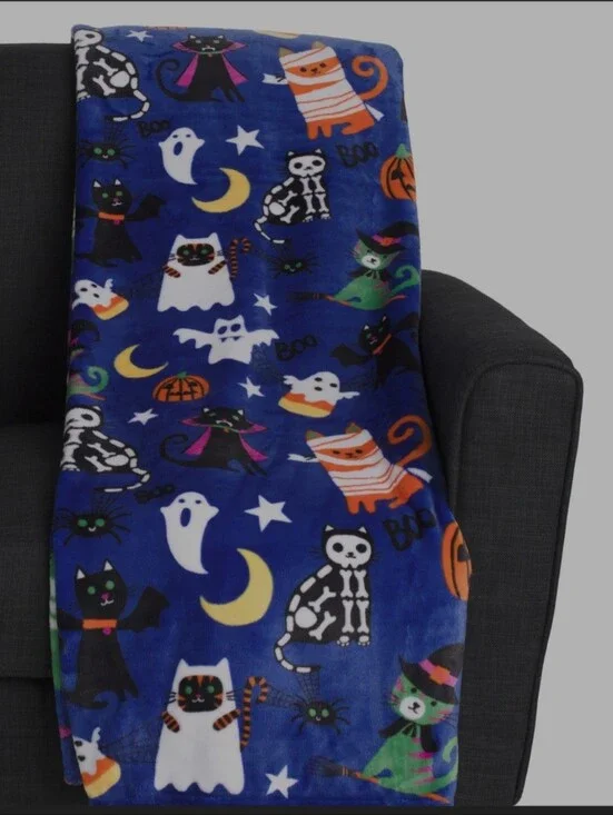Isaac Mizrahi Halloween Cats Plush Throw Blanket 60