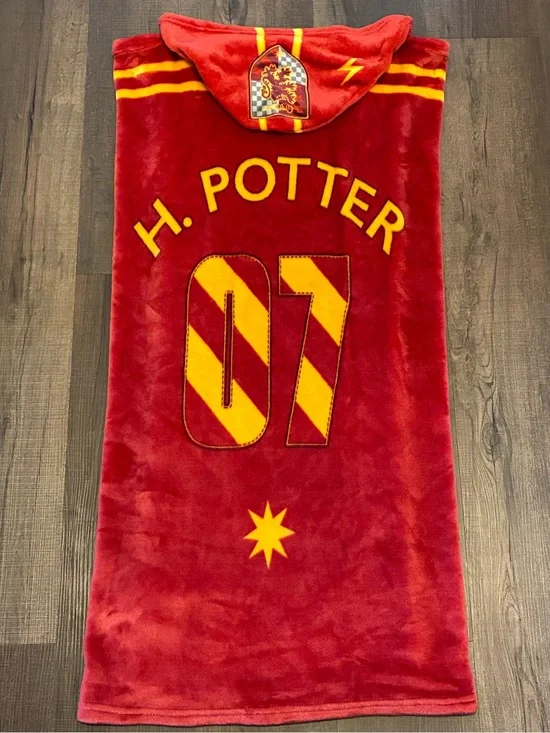 Harry Potter Licensed Quidditch Gryffindor Hooded Blanket Throw One Size 60x30in