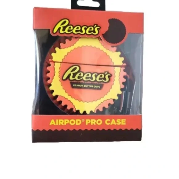 REESE'S PEANUT BUTTUR CUPS AIRPOD‎ PRO CASE