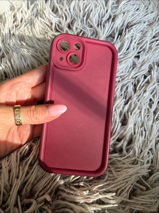 Silicone Protective iPhone 13 Case - Burgundy