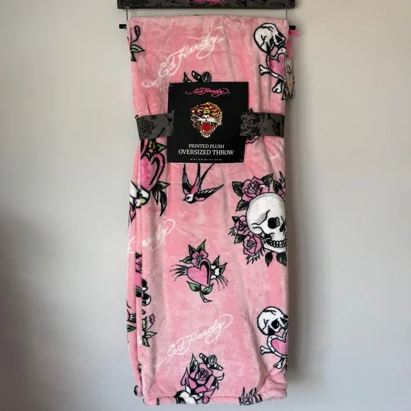 New Ed Hardy Pink Throw Blanket 60x70 Roses Skull Gothic Heart Y2K Bird Cute