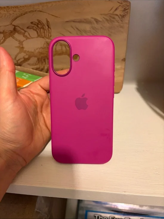 Apple Silicone iPhone 16 Case in Bright Magenta Like New