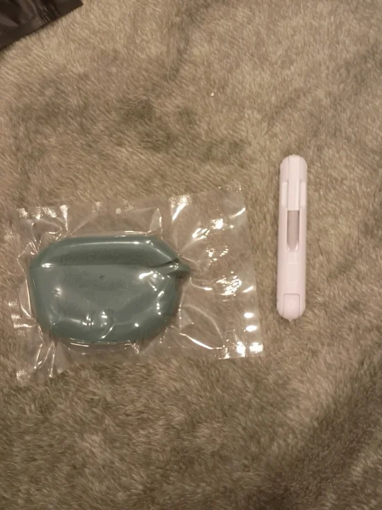 Compact Teal Silicone Case For AirPods Pro with Design And White Cleaning Tool