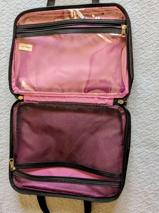 NWOT Elle Zippered Cosmetic Travel Bag 11