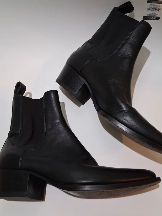 AMIRI Black Leather Chelsea Chukka Boots