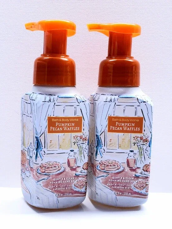 Bath & Body Works PUMPKIN PECAN WAFFLES Gentle & Clean Foaming Hand Soap (2 pcs)