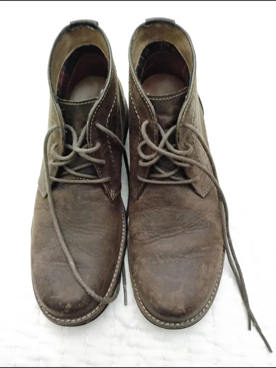 Clarks Men's Dark Brown Leather Chukka Boots