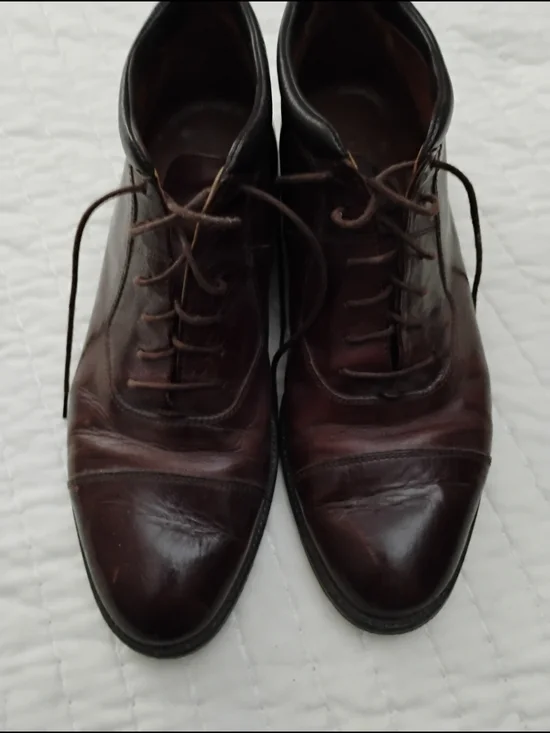 Johnston & Murphy Brown Leather Chukka Boots