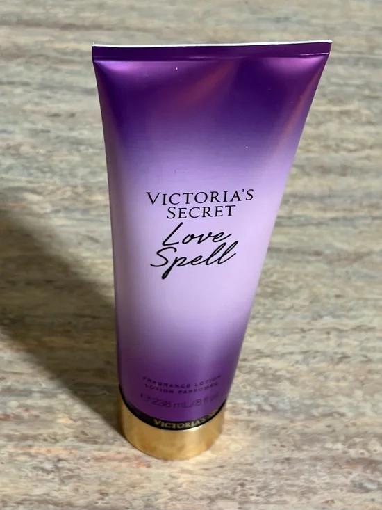 Victoria's Secret Love Spell Fragrance Lotion with Gold Cap