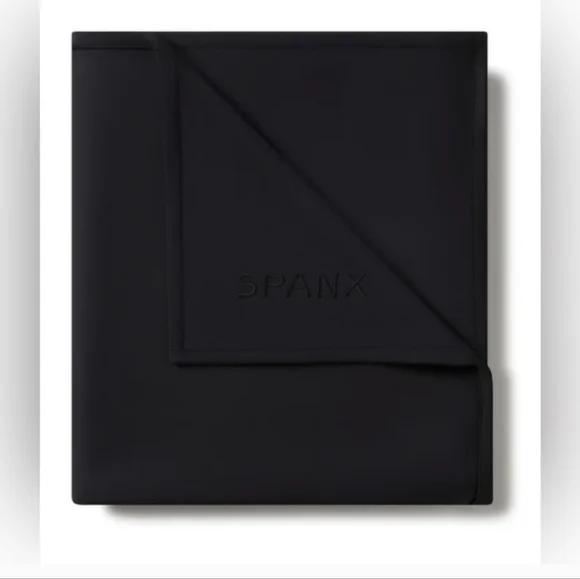 SPANX AirEssentials Black Throw Blanket
