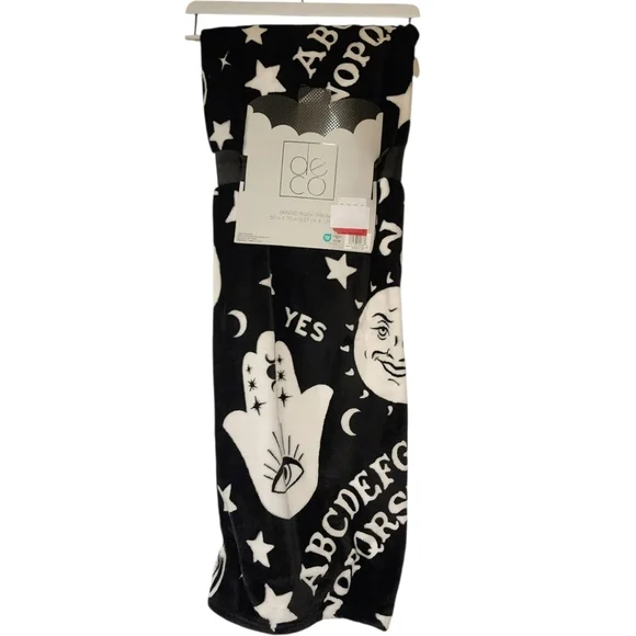 DECO Black and White Ouija Themed Halloween Thick Plush Throw 50 x 70