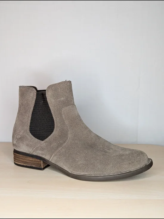 Born Suede Chelsea Boots Taupe Brown Ankle Booties Block Heel Womens 9