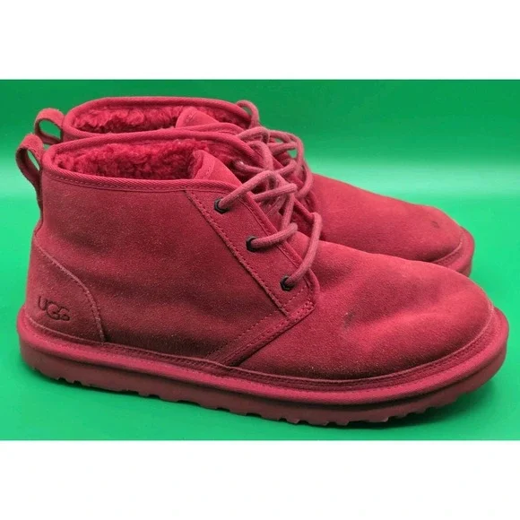UGG Neumel 3236 Samba Red Chukka Ankle Boots Size 12 Men's Cherry Red Bulls