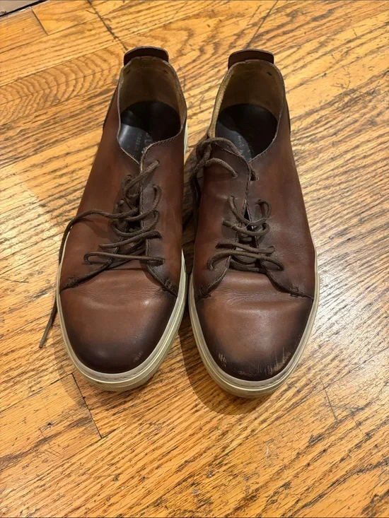 Gucci Mens Betis Calf Leather Sneakers