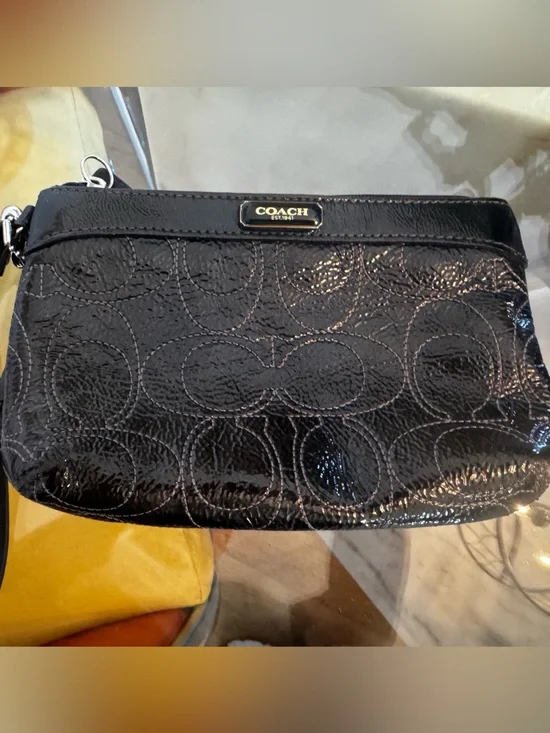 Coach Black Patent Signature Zip Wristlet Cosmetic Pouch