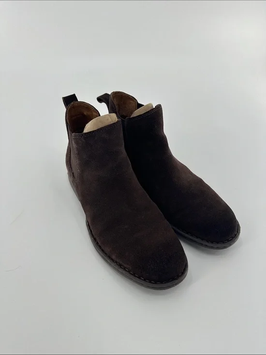 Born Men's Dark Brown Suede Chukka Boots