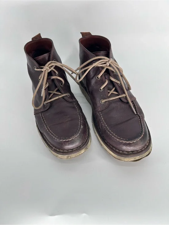 Timberland Dark Brown Leather‎ Chukka Boots with Tan Laces