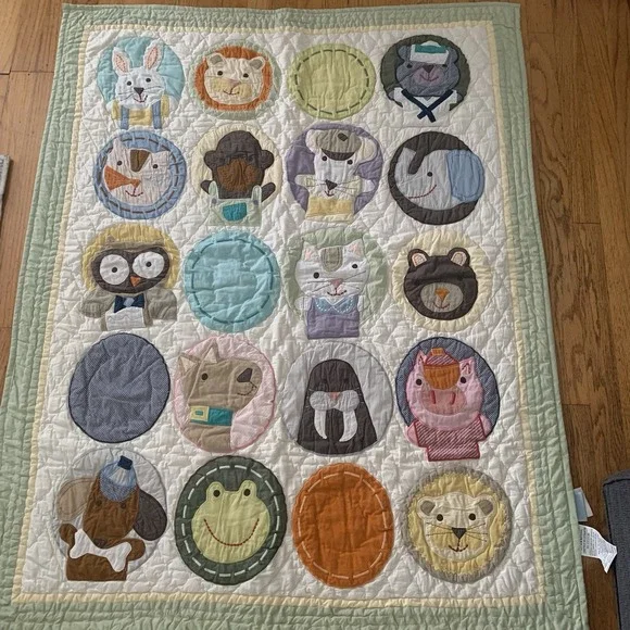 Land of Nod Crib‎ QUILT Critters Animals Baby  Wall Play Mat Blanket