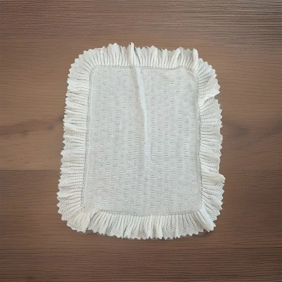 Vintage Handmade Baby Blanket  White With Delicate Pink Flowers‎