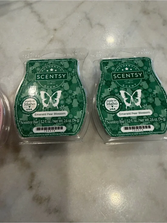 Scentsy Emerald Pear Blossom Wax Melt Bar - Green