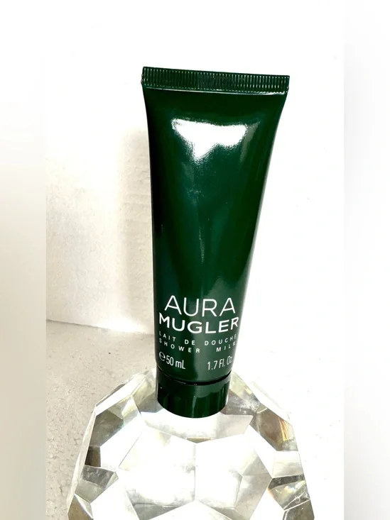 Mugler Aura Shower Milk - Forest Green Tube