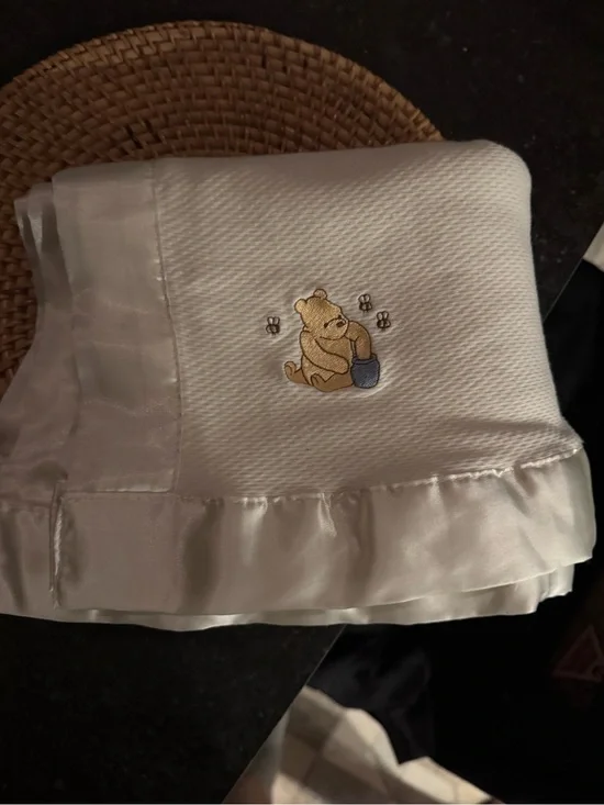 Disney Classic Pooh Satin Edge Embroidered Baby Blanket - Ivory