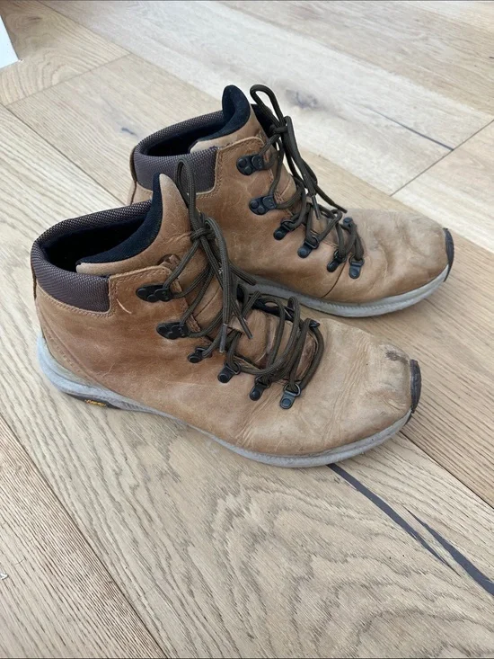 Merrell Tan Brown Leather Chukka Hiking Boots men’s 13