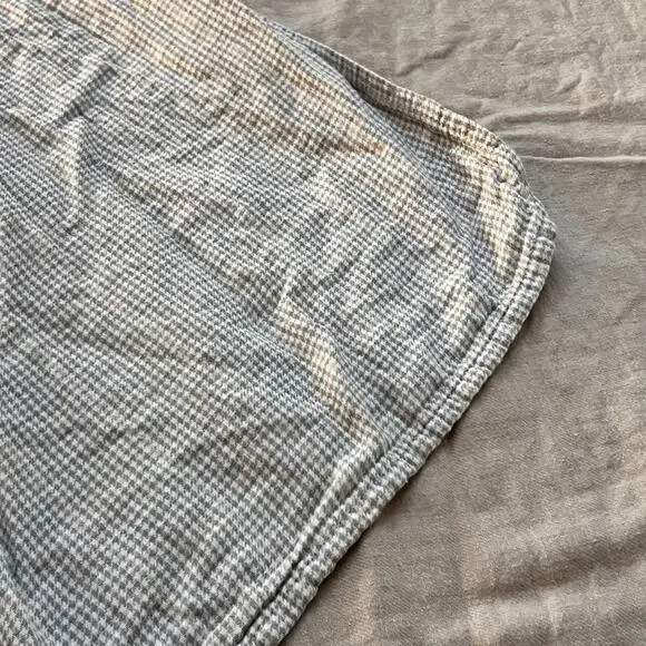 Room & Board Queen Blanket 92 x 93