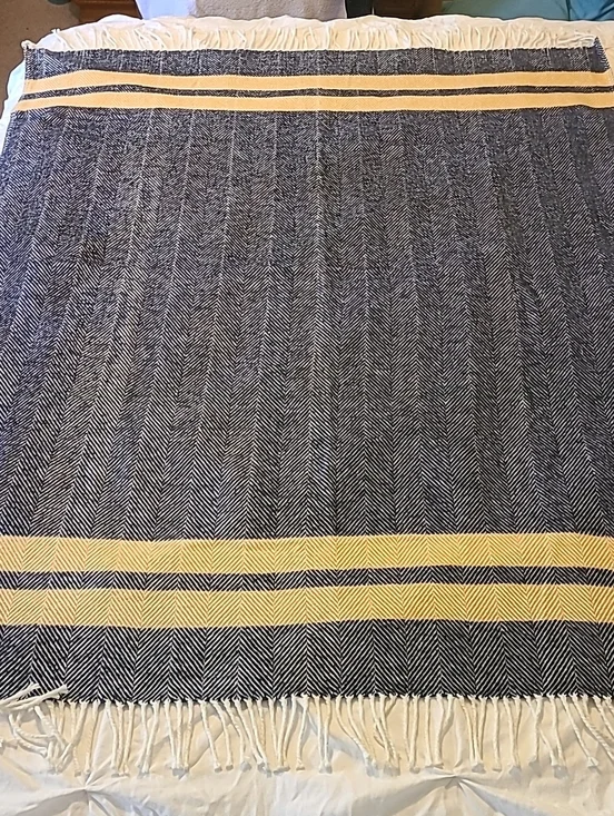 Roca Home Woven Cotton Blend Blanket Made In Portugal Stripe Fringed Over Sized