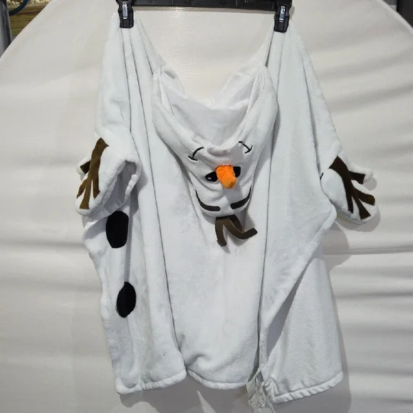 Disney Frozen 2 Olaf Hooded Blanket